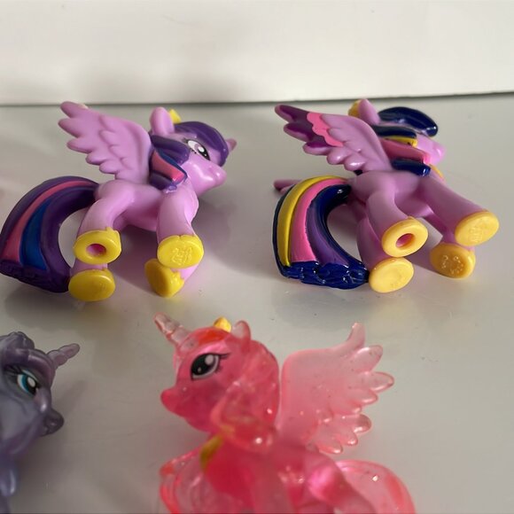 7 My Little Pony G4 Princess Luna Celestia Cadance Twilight Mini MLP Blind Bag - Picture 14 of 16